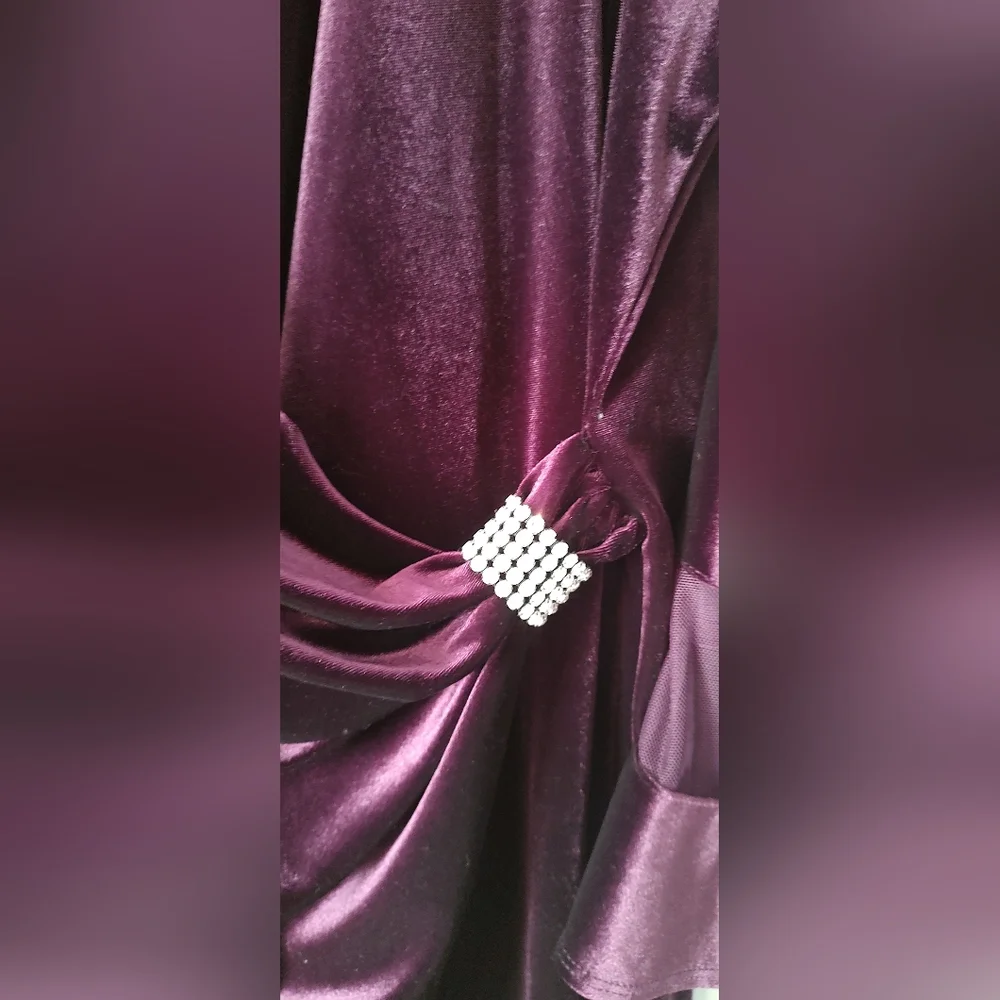 WRAP SHEATH DRESS R&M RICHARDS PURPLE Faux VELVET  SIZE 20W WOMEN  Bell Sleeves - Picture 9 of 12
